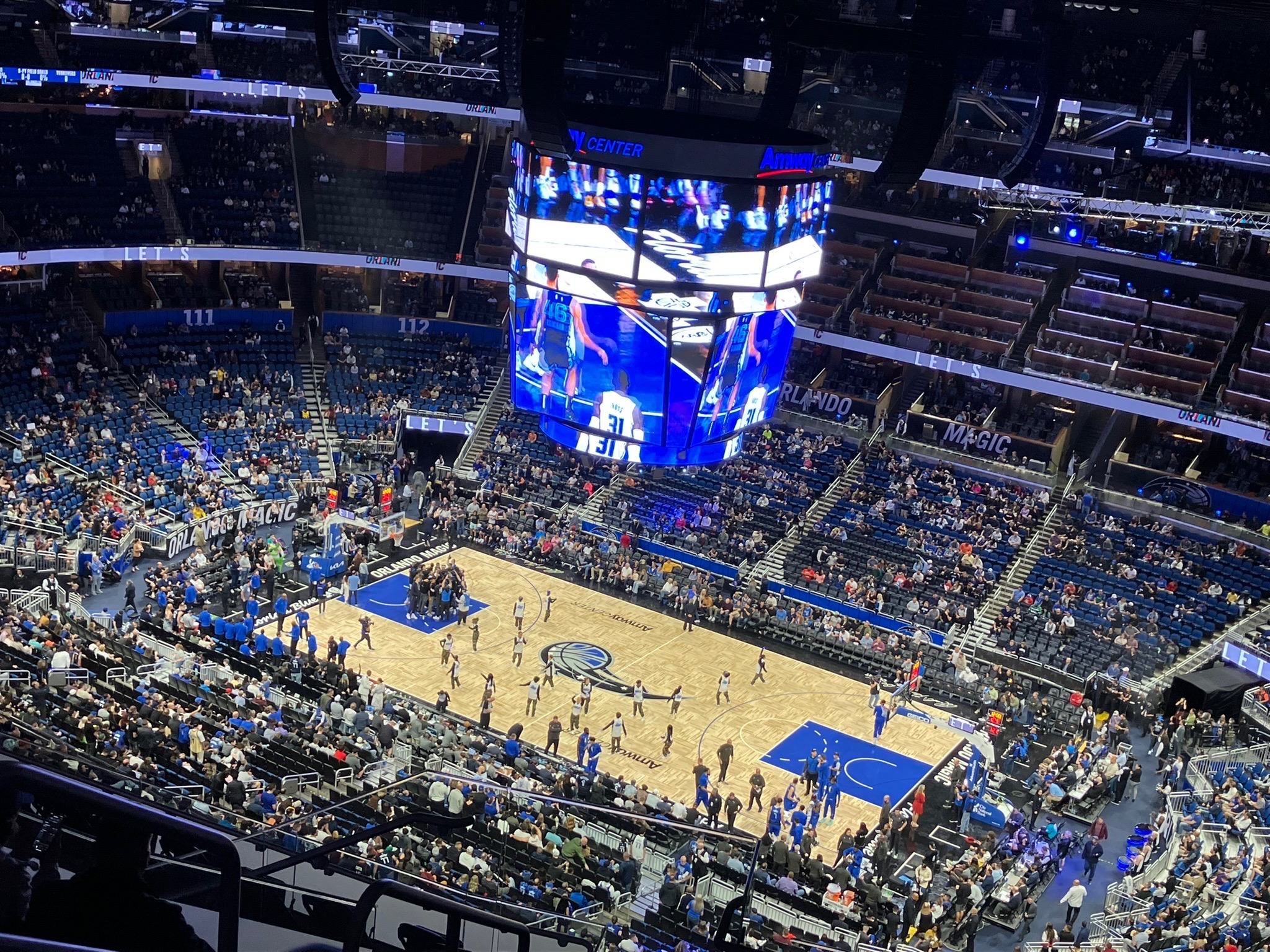 Amway Center. Orlando Magic vs Dallas Mavericks.